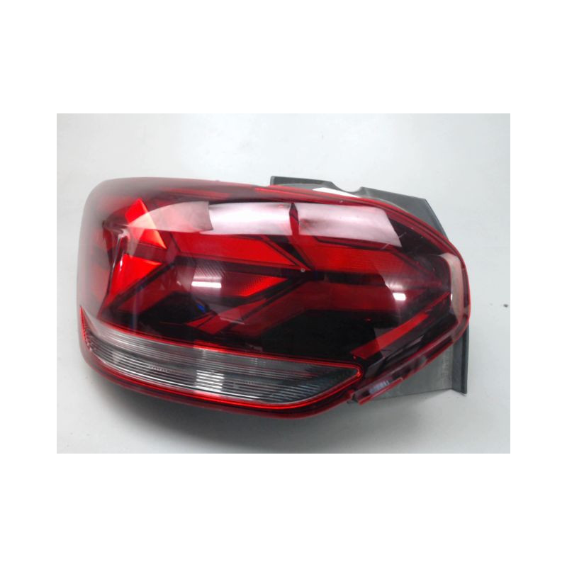 FEU ARRIERE GAUCHE  DACIA SANDERO