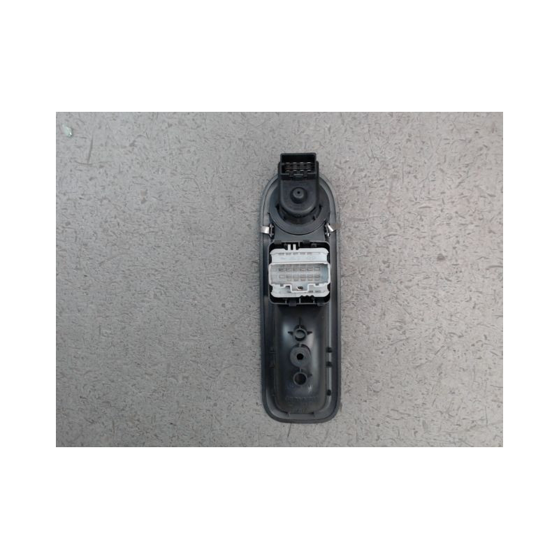 COMMANDE LEVE-GLACE PORTE AVG RENAULT TWINGO