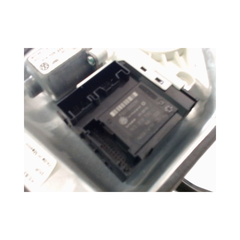 MECANISME+MOTEUR LEVE-GLACE AVANT DROIT VOLKSWAGEN JETTA BERL. III 2005-2010