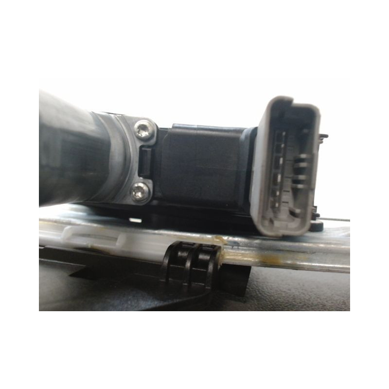 MECANISME+MOTEUR LEVE-GLACE AVANT GAUCHE DACIA SANDERO 2008-