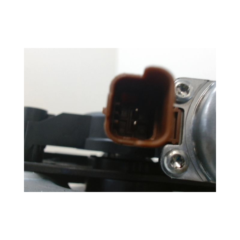 MECANISME+MOTEUR LEVE-GLACE ARRIERE DROIT DACIA SANDERO 2008-