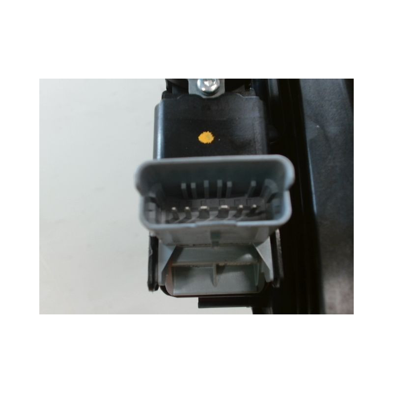 MECANISME+MOTEUR LEVE-GLACE ARRIERE DROIT PEUGEOT 208
