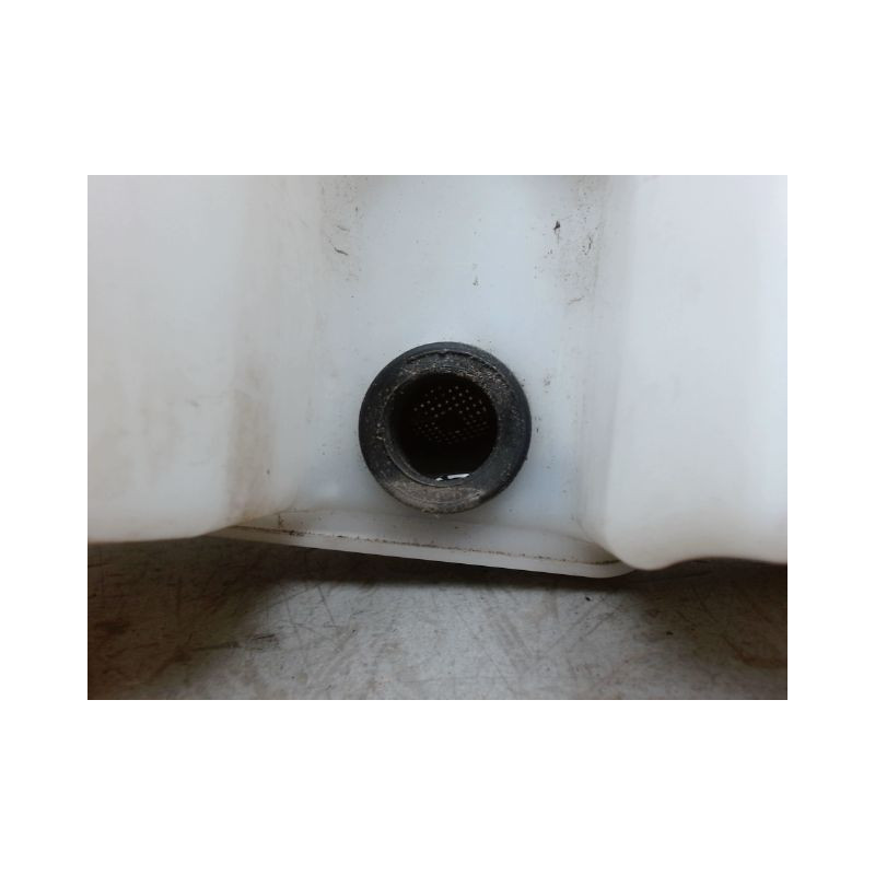 RESERVOIR LAVE-GLACE AVANT RENAULT CLIO