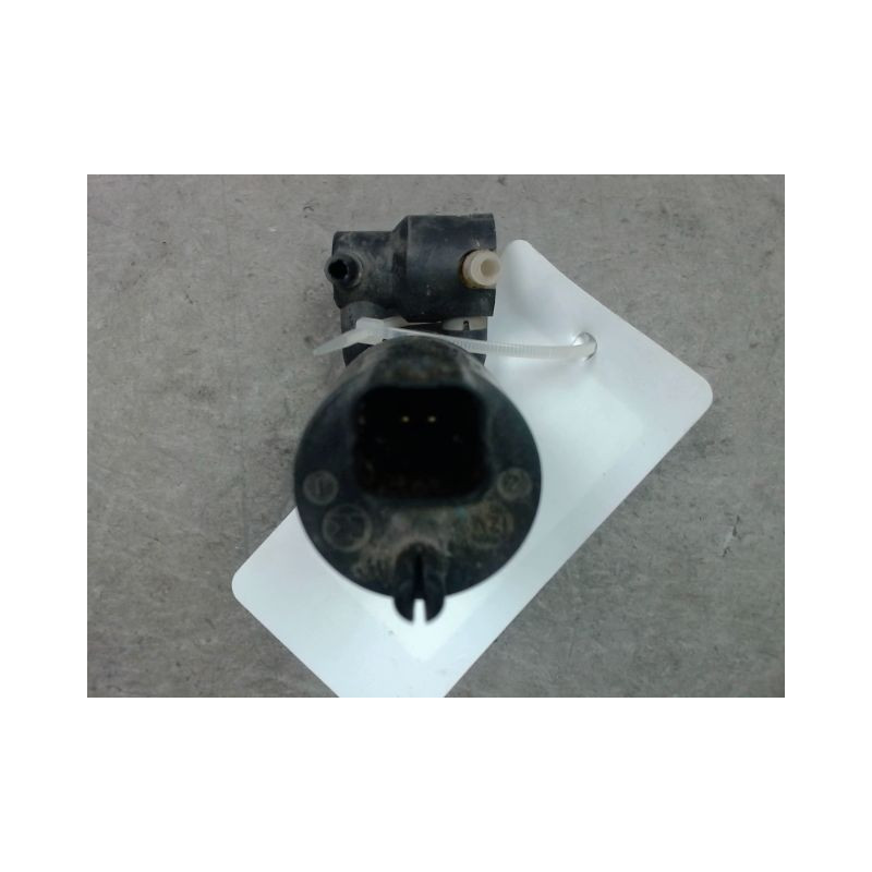 POMPE LAVE-GLACE AVANT NISSAN X-TRAIL