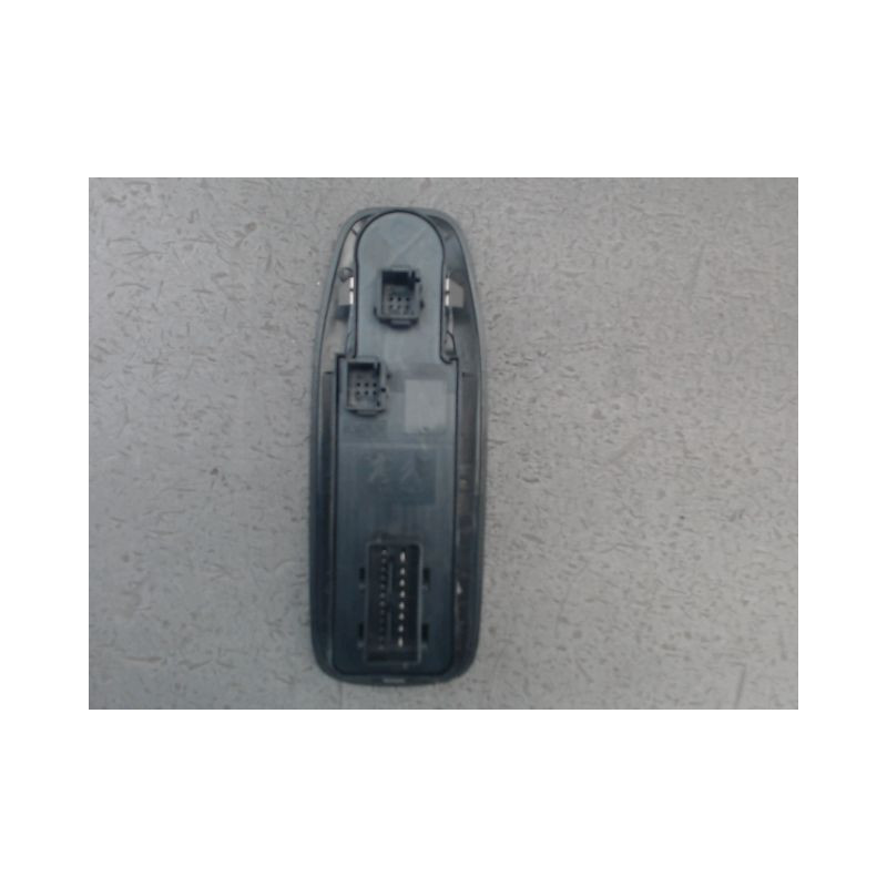 COMMANDE LEVE-GLACE PORTE AVG PEUGEOT 2008