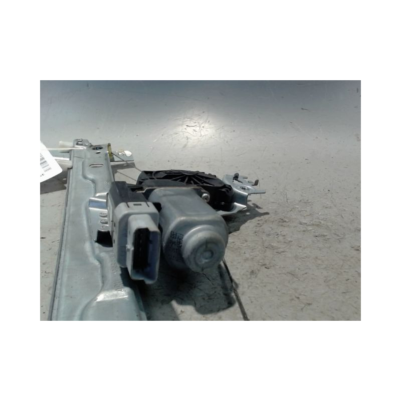 MECANISME+MOTEUR LEVE-GLACE AVANT GAUCHE PEUGEOT 207