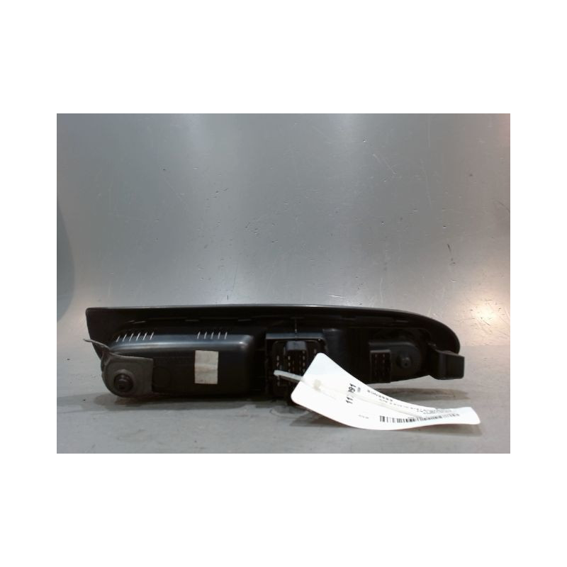 COMMANDE LEVE-GLACE PORTE AVG RENAULT CLIO