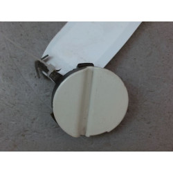 OBTURATEUR COUVRE CROCHET DE BOUCLIER AV