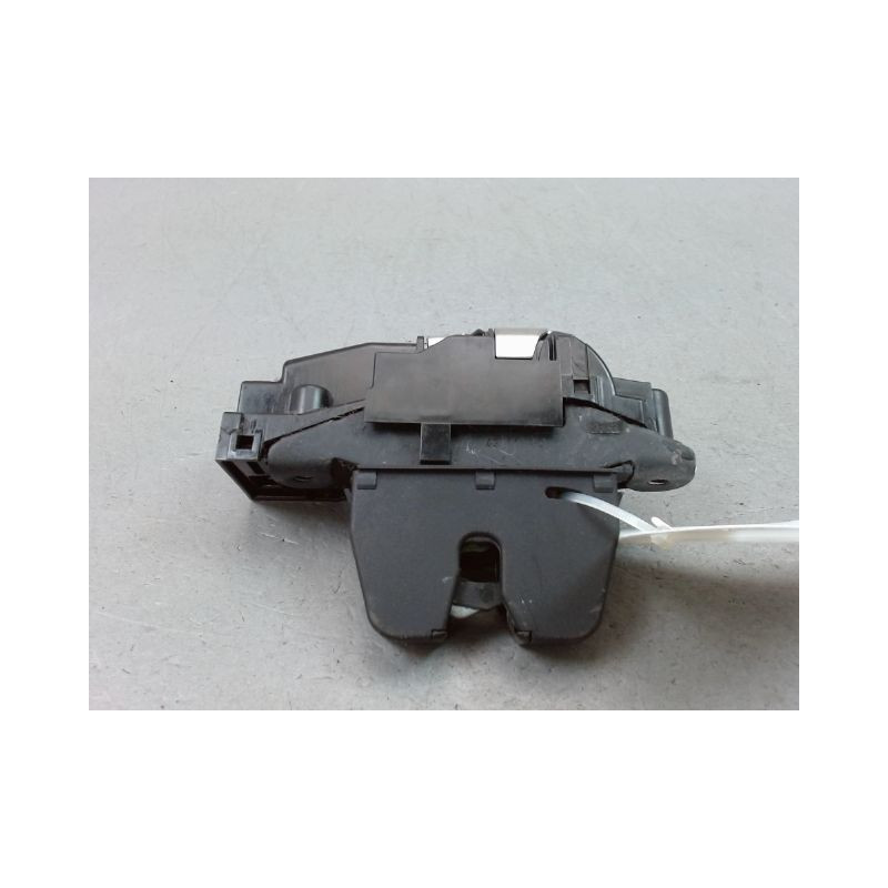 SERRURE HAYON  PEUGEOT 207 2006-2013