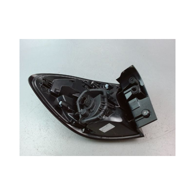 FEU ARRIERE DROIT RENAULT CAPTUR Phase 1 2013-...