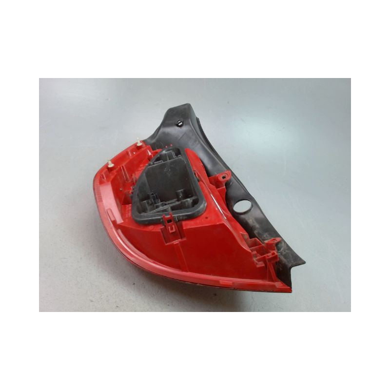FEU ARRIERE DROIT RENAULT CLIO III Phase 2 2009-2014