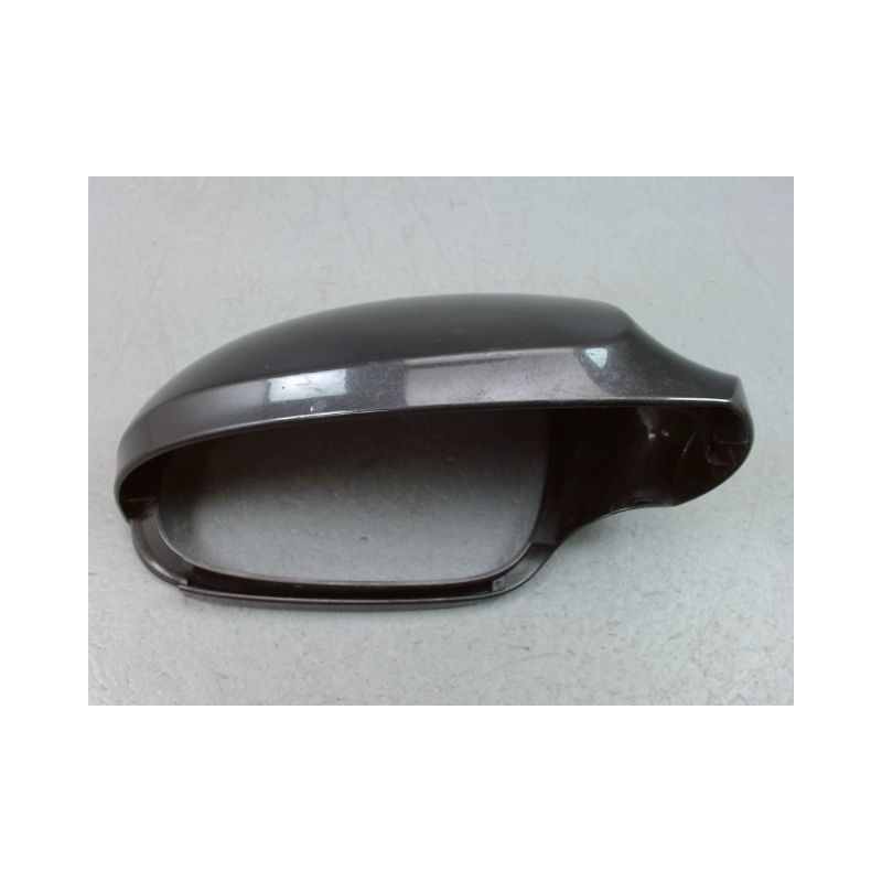 CARENAGE RETROVISEUR EXTERIEUR DROIT VOLKSWAGEN PASSAT SW 2005-