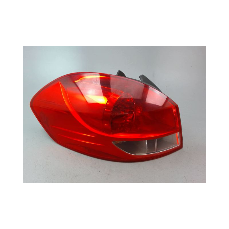 FEU ARRIERE GAUCHE  RENAULT CLIO ESTATE III Phase 1 2008-2009