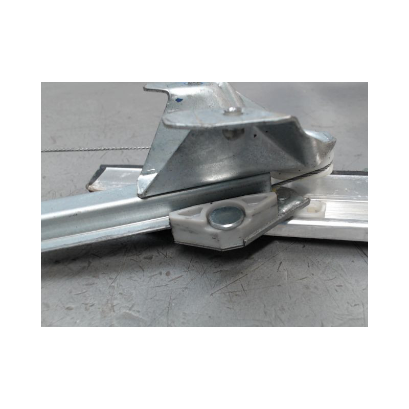 MECANISME LEVE-GLACE ARRIERE DROIT OPEL ZAFIRA