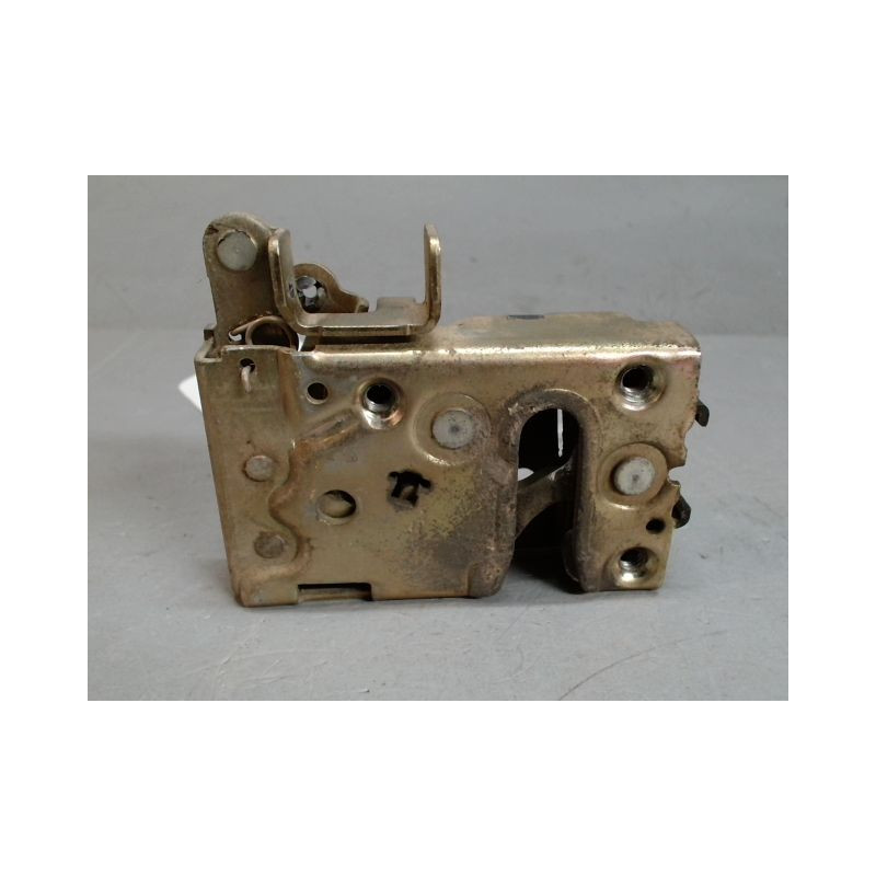 SYSTEME CONDAMNATION AVANT DROIT PEUGEOT 106 92-96