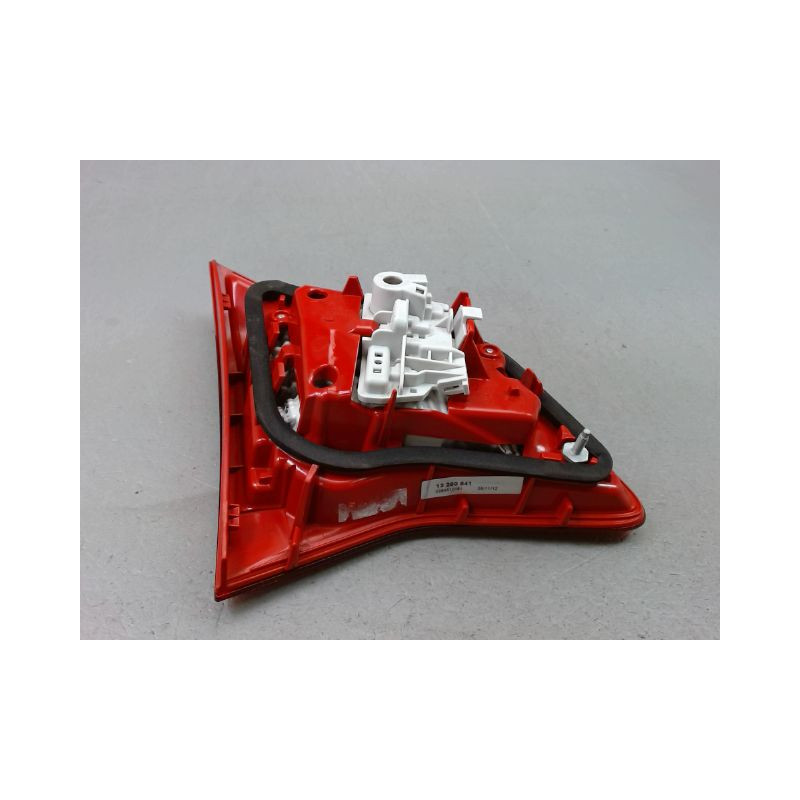 FEU ARRIERE INTERIEUR DROIT OPEL MERIVA 2006-