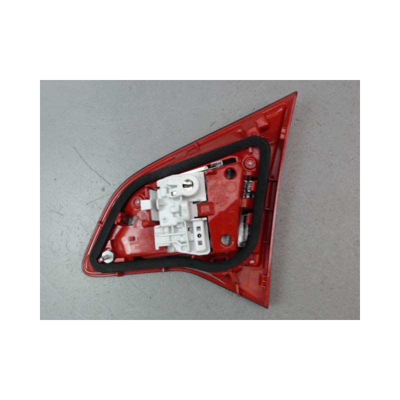 FEU ARRIERE INTERIEUR GAUCHE OPEL MERIVA 2006-