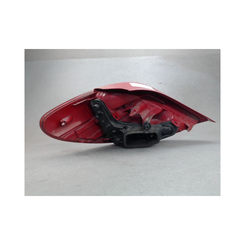 FEU ARRIERE DROIT PEUGEOT 207