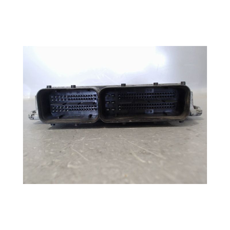 CALCULATEUR MOTEUR SKODA FABIA