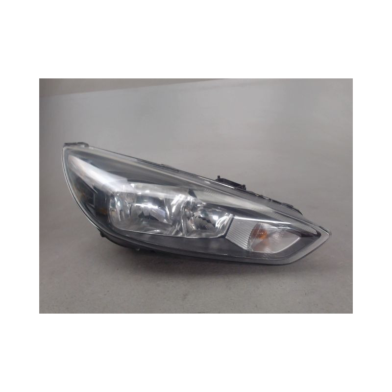 PHARE DROIT FORD FOCUS