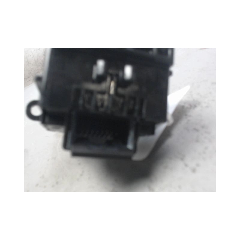 COMMANDE CLIGNOTANT TOYOTA YARIS