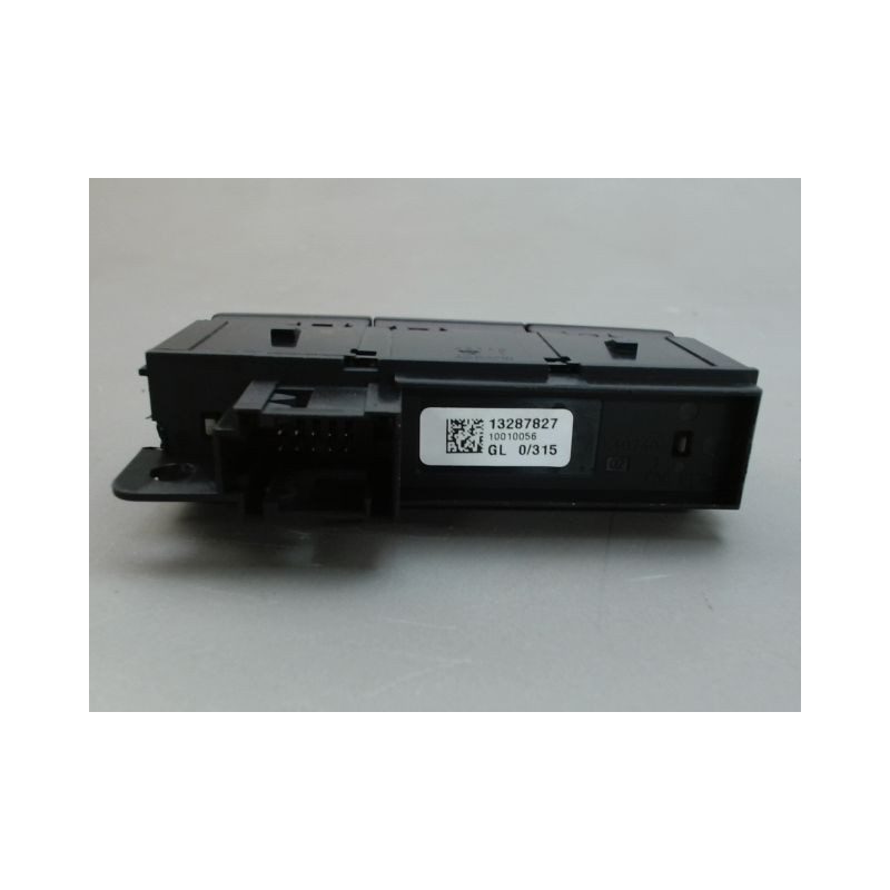 BOUTON DE WARNING OPEL MERIVA