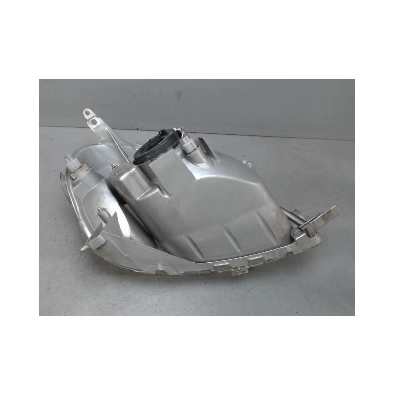 PHARE GAUCHE TOYOTA YARIS