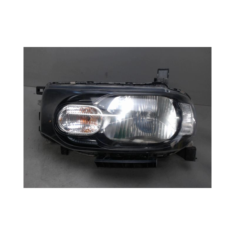 PHARE GAUCHE NISSAN CUBE