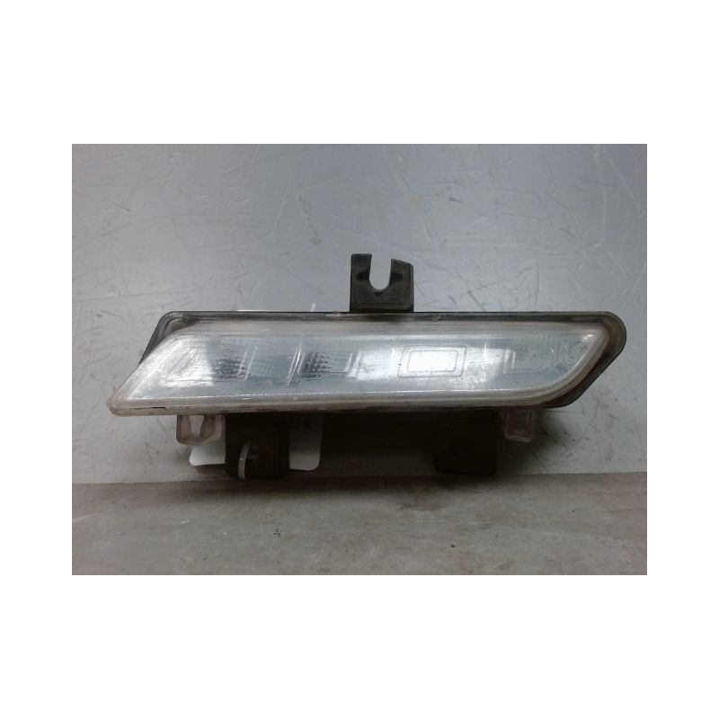 PHARE ANTIBROUILLARD AVANT DROIT RENAULT CAPTUR