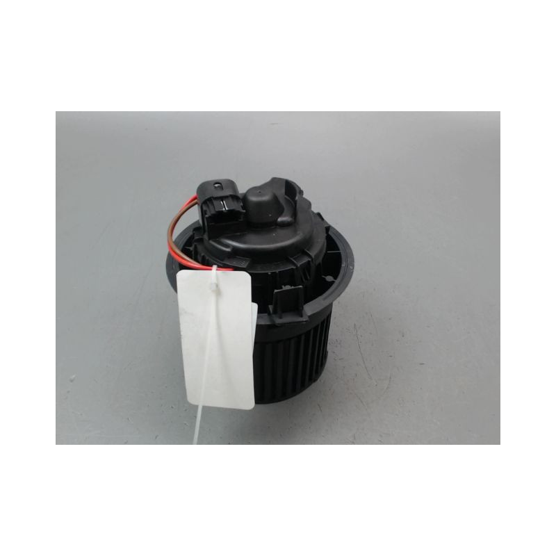 MOTEUR VENTILATEUR CHAUFFAGE RENAULT CLIO IV Phase 1 2012-...