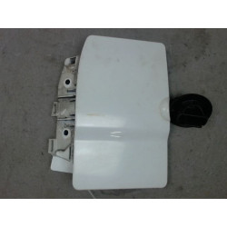 VOLET DE TRAPPE CARBURANT