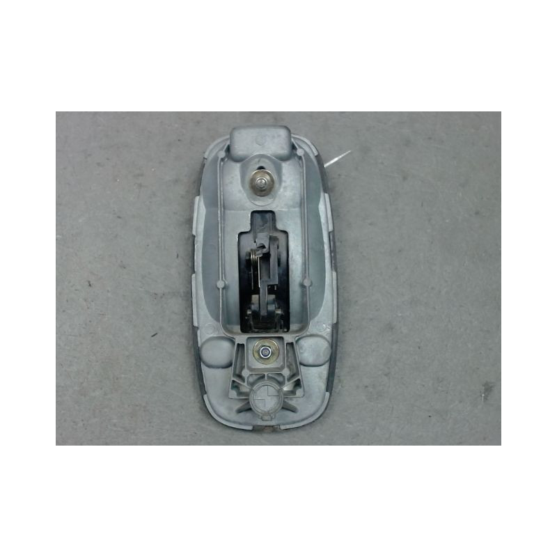POIGNEE EXTERIEURE PORTE BATTANTE GAUCHE RENAULT TRAFIC CN 1000KG 8.2006-