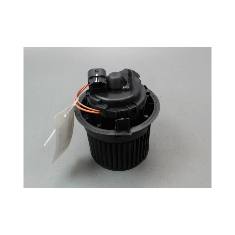 MOTEUR VENTILATEUR CHAUFFAGE RENAULT CLIO IV Phase 1 2012-...