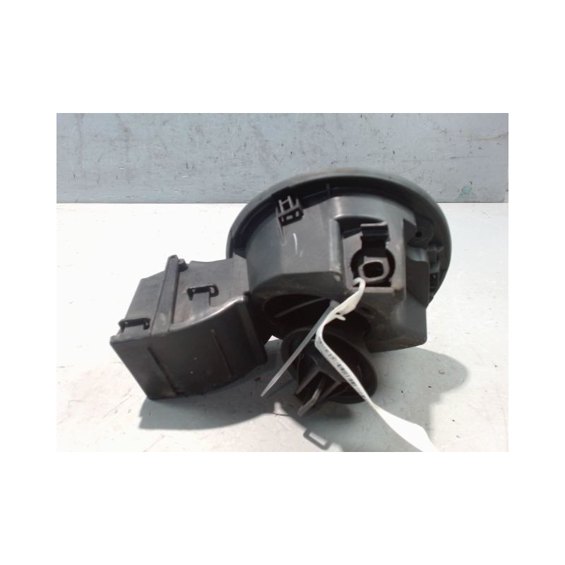VOLET DE TRAPPE CARBURANT RENAULT CLIO