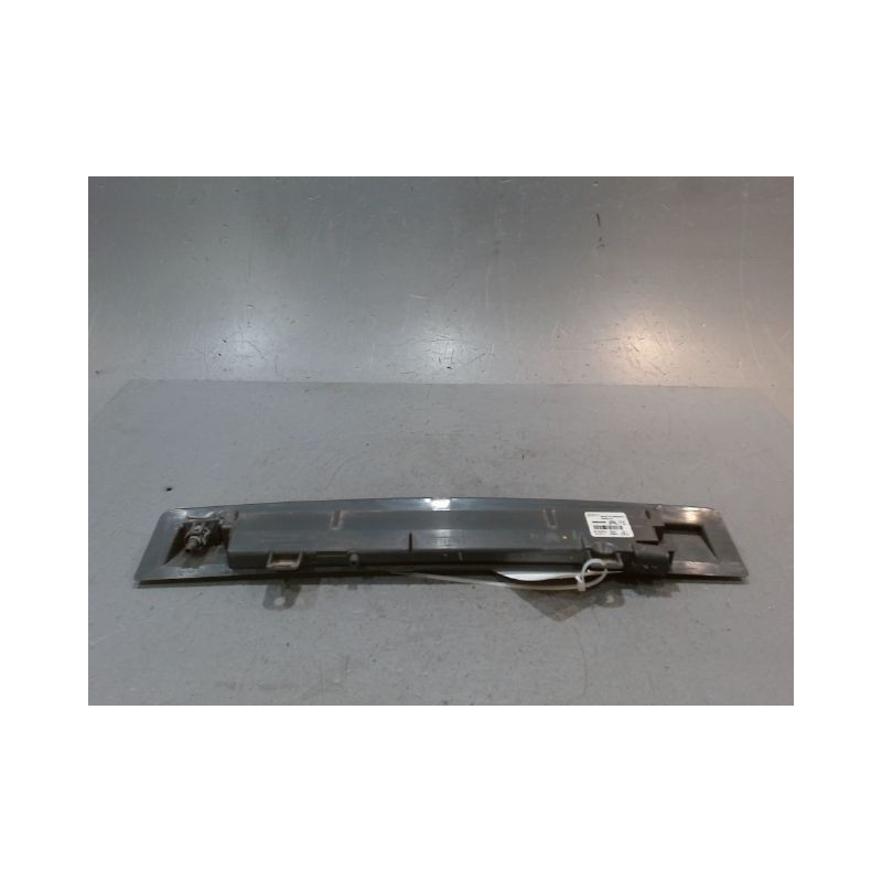 FEUX STOP SUPPLEMENTAIRE PEUGEOT 208
