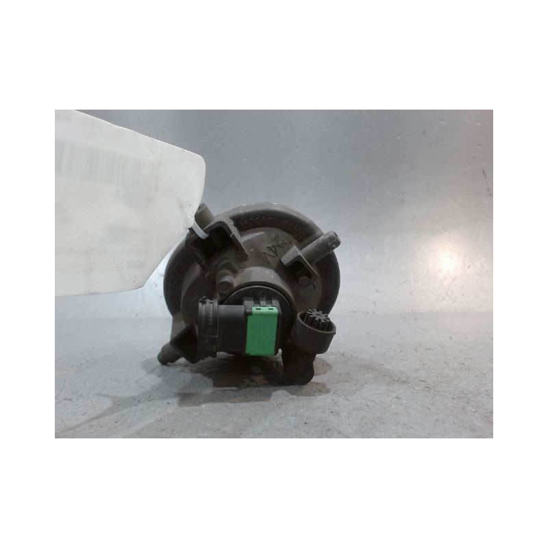 PHARE ANTIBROUILLARD AVANT GAUCHE MAZDA 5