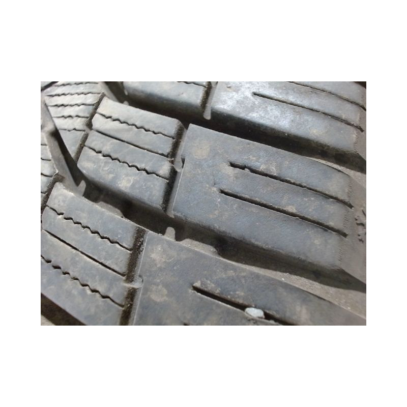 Paire de pneus SUNNY NC501 225 55 17 101 W