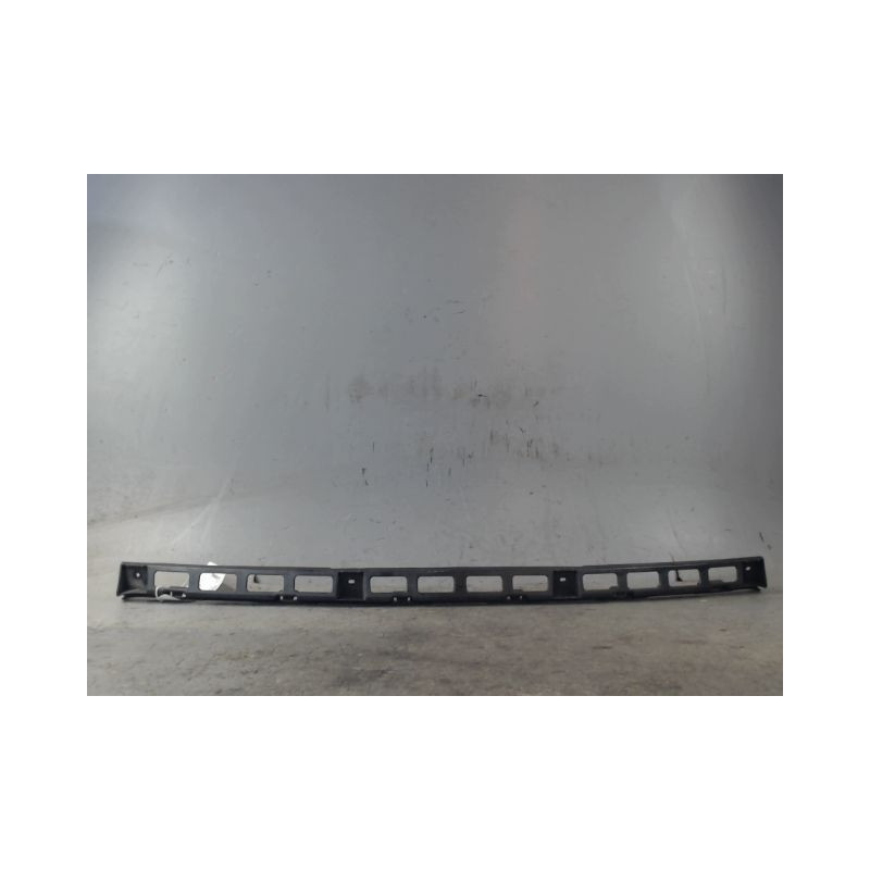 SUPPORT CENTRAL PARE-CHOC ARRIERE  VOLKSWAGEN POLO 2005-