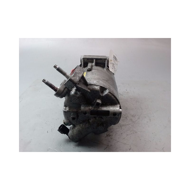 COMPRESSEUR AIR CONDITIONNE FORD FOCUS III 2011-...