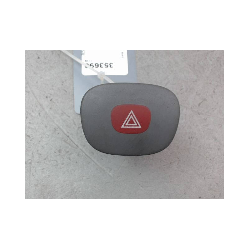 BOUTON DE WARNING RENAULT CLIO