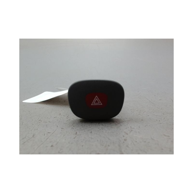 BOUTON DE WARNING RENAULT CLIO