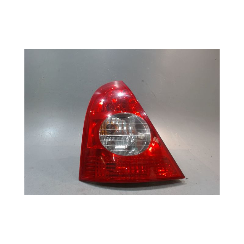 FEU ARRIERE GAUCHE  RENAULT CLIO