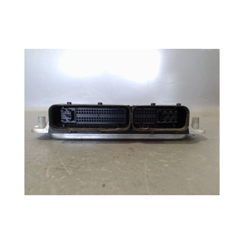 CALCULATEUR MOTEUR SEAT IBIZA
