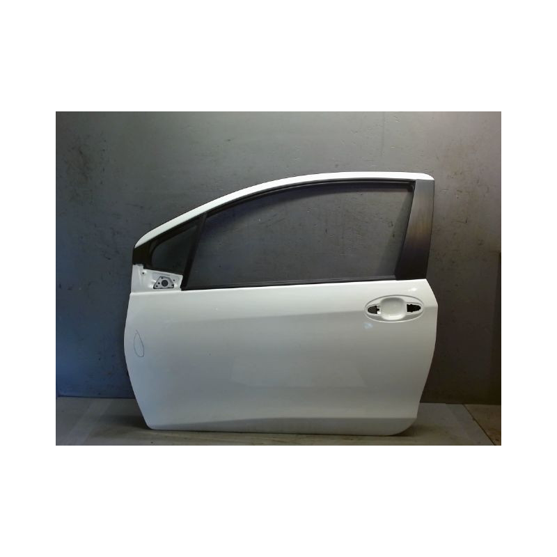 PORTE AVANT GAUCHE TOYOTA YARIS