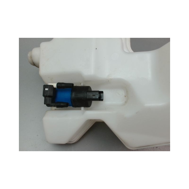 RESERVOIR LAVE-GLACE AVANT RENAULT CLIO
