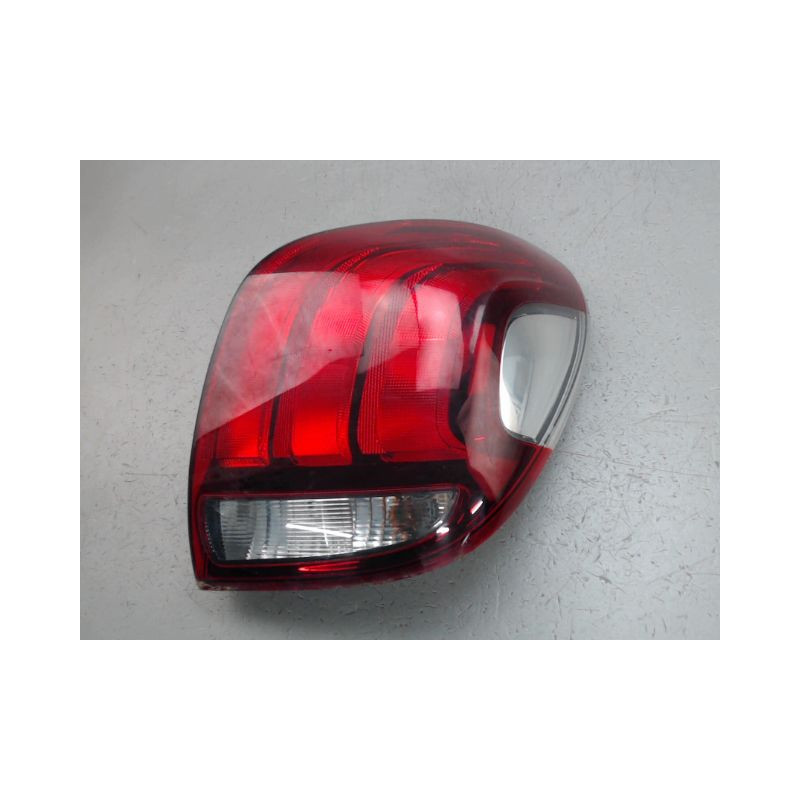 FEU ARRIERE DROIT PEUGEOT 108