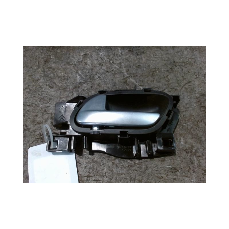 POIGNEE INTERIEURE PORTE AVANT GAUCHE PEUGEOT 2008