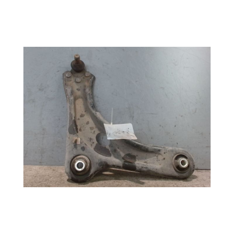 TRIANGLE INFERIEUR AVANT DROIT PEUGEOT 2008