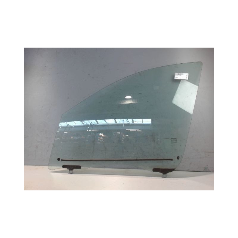 GLACE FIXE PORTE AVD RENAULT SCENIC III 2009-