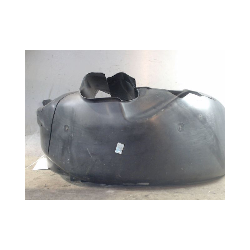 PARE-BOUE ARRIERE DROIT VOLKSWAGEN POLO 2005-